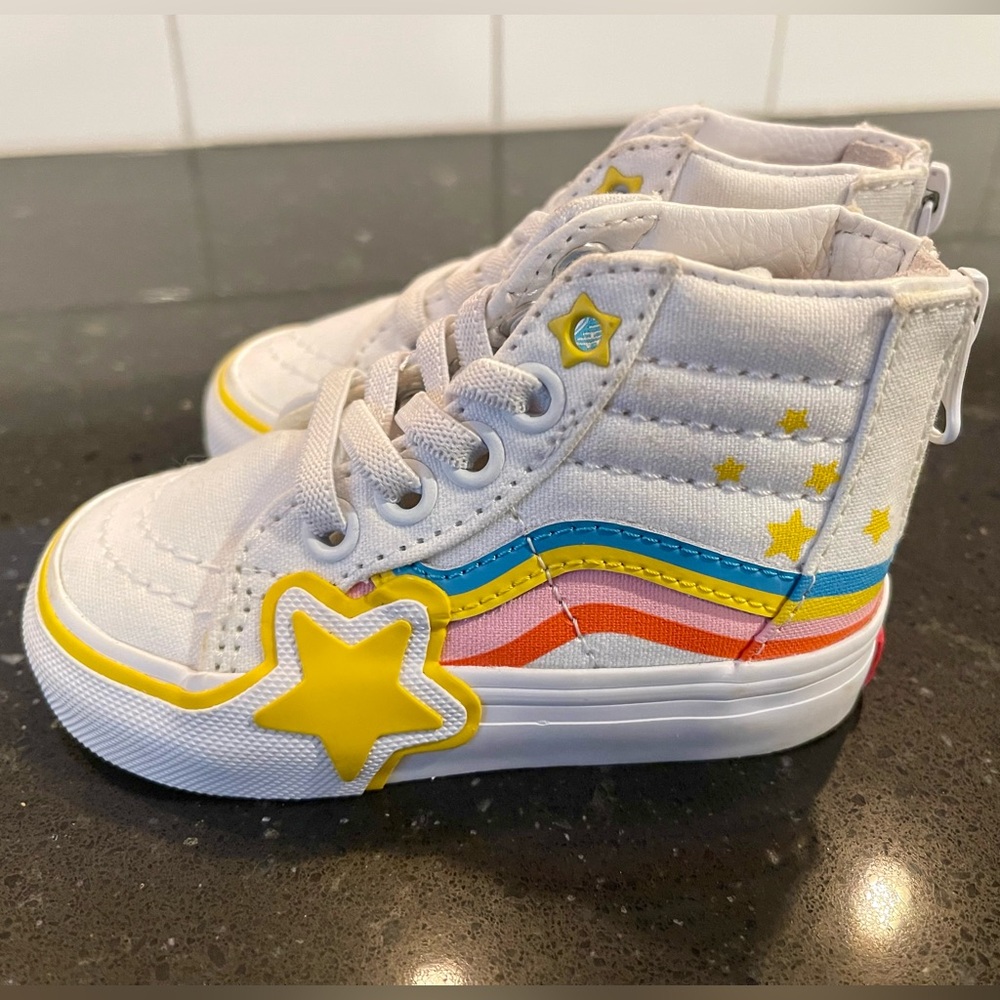 Toddler Sk8-Hi Zip Rainbow Star Vans
